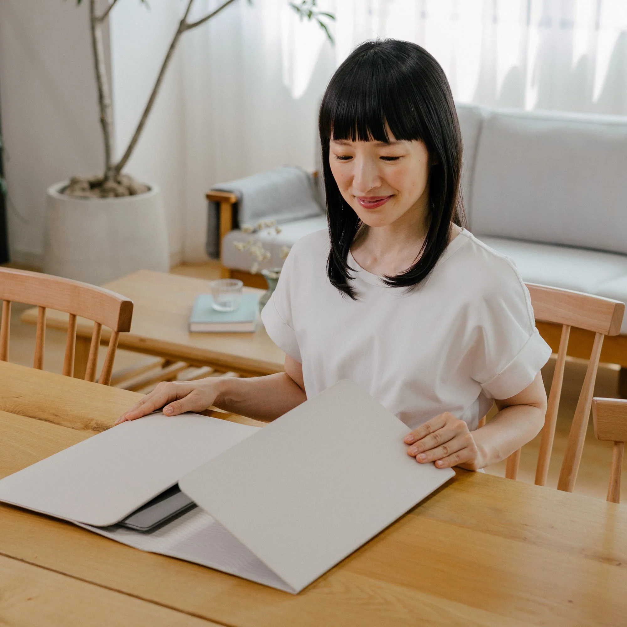 KonMari | Orbitkey Hybrid Laptop Sleeve 14" - Image 5